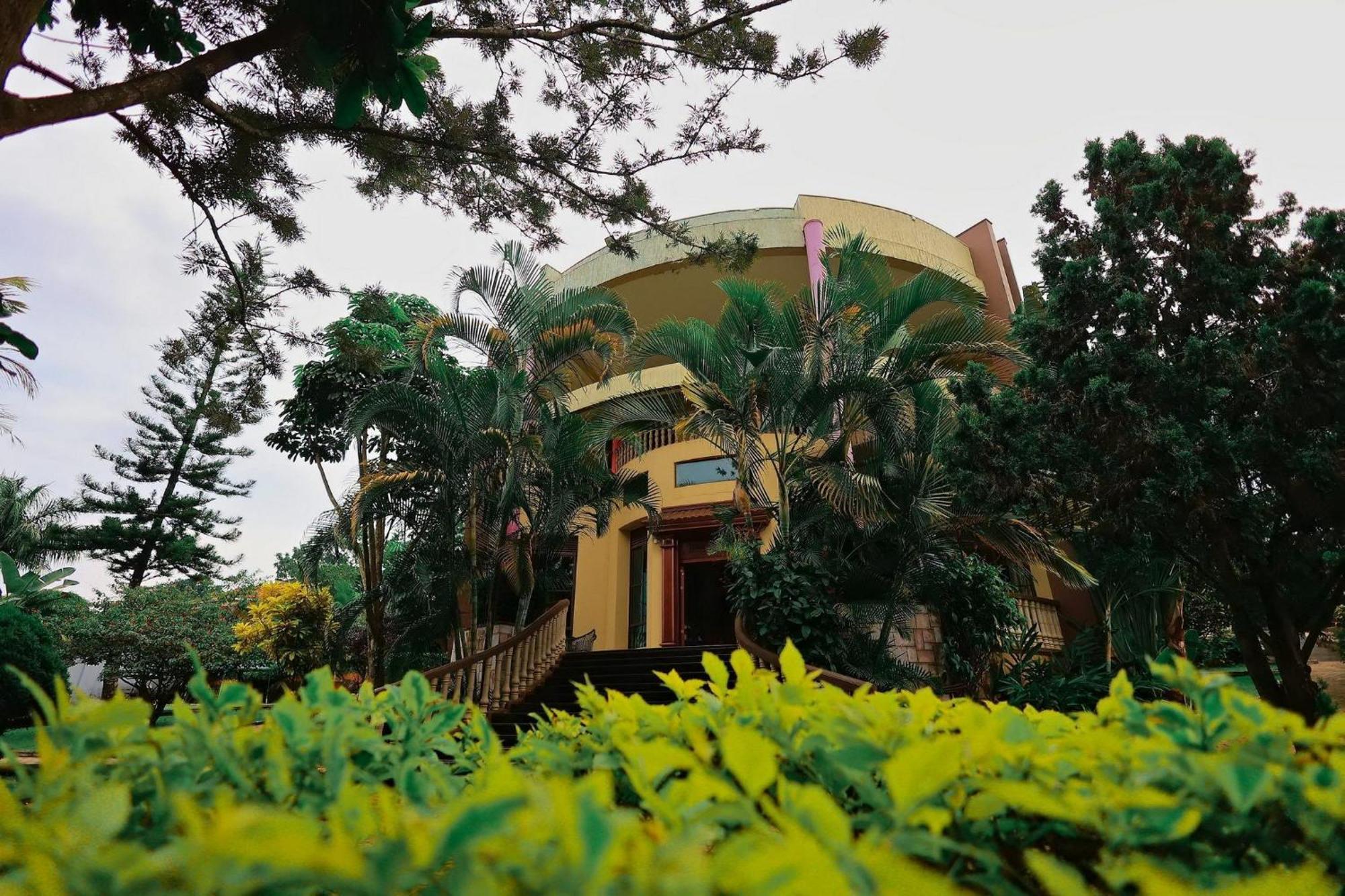 Shine Country Resort Hotel Naziba Bagian luar foto